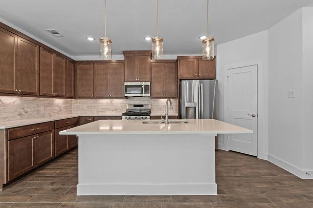 5250 Big Dipper Drive, Iowa Colony, TX 77583