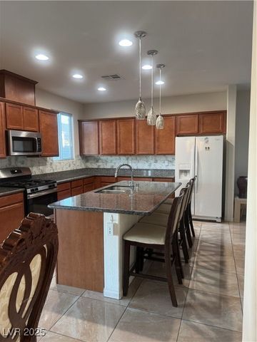 6860 Upland Heights Avenue, Las Vegas, NV 89142