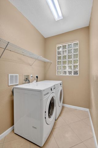 1007 Center Stone Lane, Riviera Beach, FL 33404