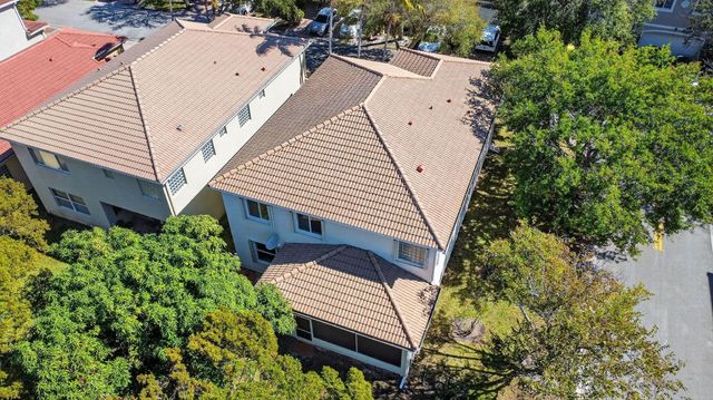 1007 Center Stone Lane, Riviera Beach, FL 33404