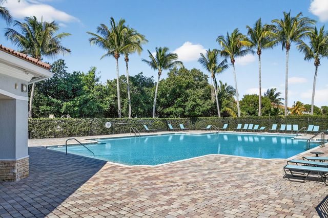 1007 Center Stone Lane, Riviera Beach, FL 33404