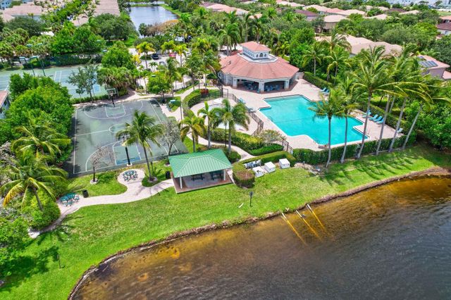 1007 Center Stone Lane, Riviera Beach, FL 33404