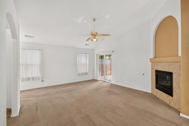 7508 Via Serenita SW, Albuquerque, NM 87121