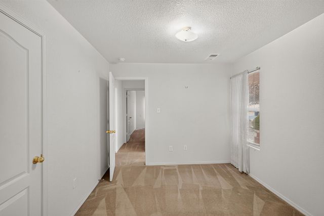 7508 Via Serenita SW, Albuquerque, NM 87121