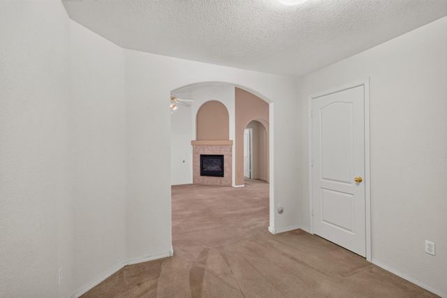 7508 Via Serenita SW, Albuquerque, NM 87121