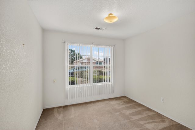 7508 Via Serenita SW, Albuquerque, NM 87121
