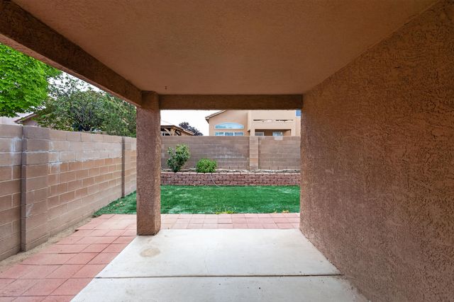 7508 Via Serenita SW, Albuquerque, NM 87121