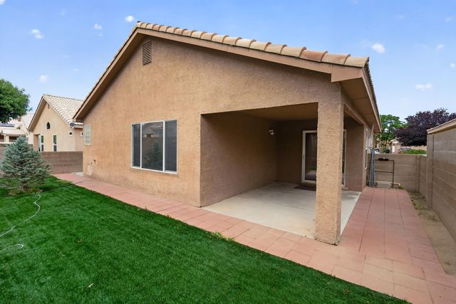 7508 Via Serenita SW, Albuquerque, NM 87121