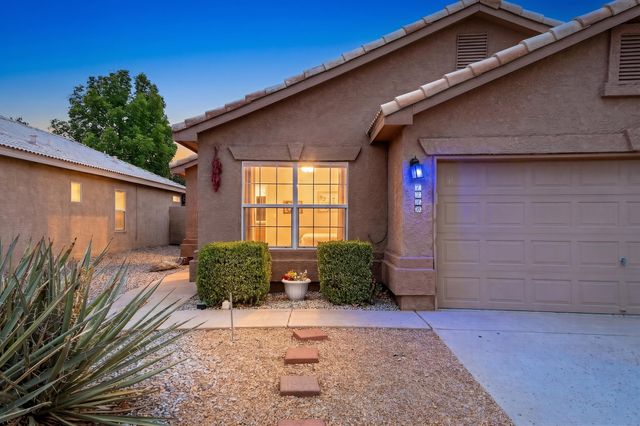 7508 Via Serenita SW, Albuquerque, NM 87121