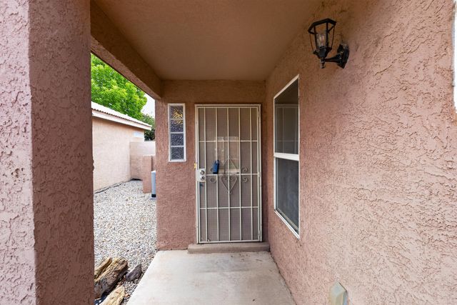 7508 Via Serenita SW, Albuquerque, NM 87121