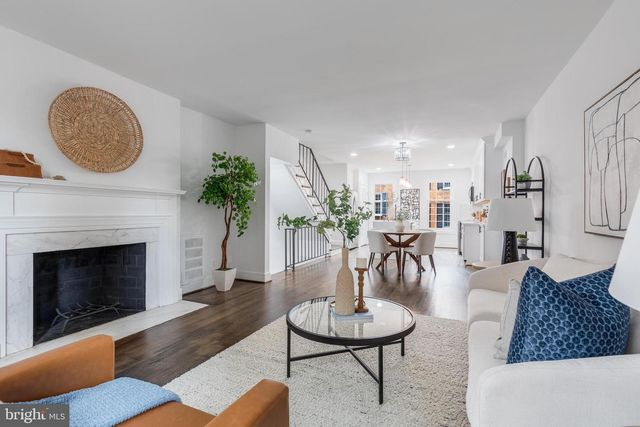 2535 QUEEN ANNES LN NW, Washington, DC 20037