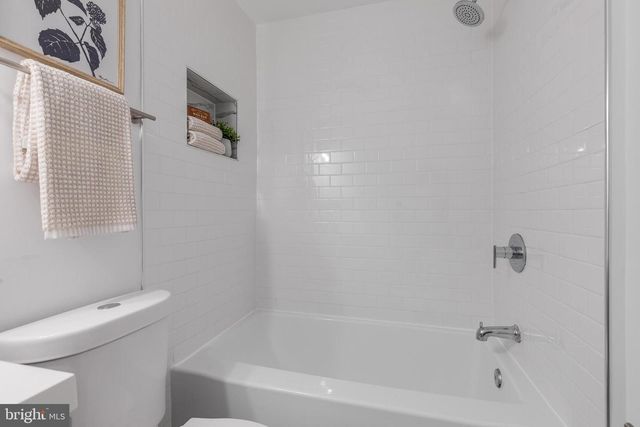 2535 QUEEN ANNES LN NW, Washington, DC 20037