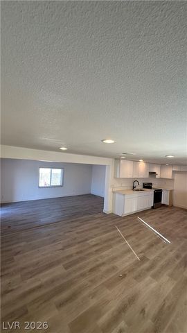 3462 Huerta Drive, Las Vegas, NV 89121