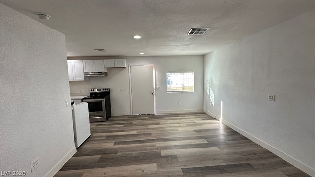 3462 Huerta Drive, Las Vegas, NV 89121