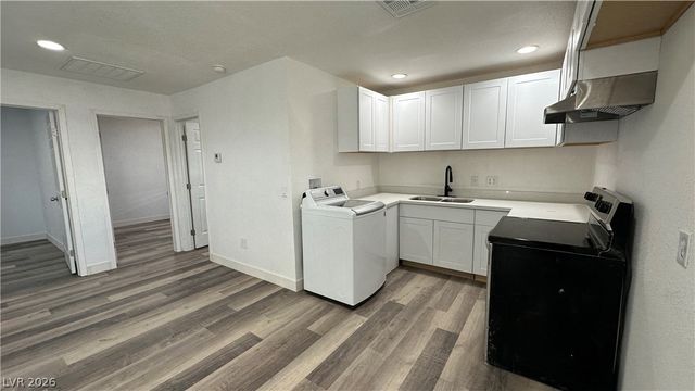 3462 Huerta Drive, Las Vegas, NV 89121