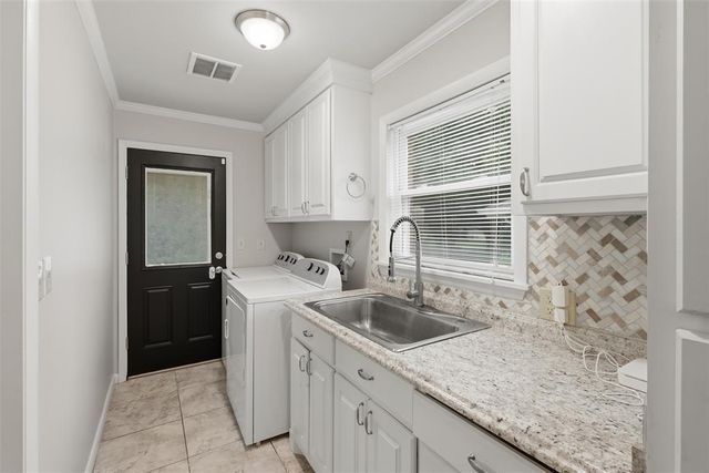 2311 W 10th Avenue, Stillwater, OK 74074