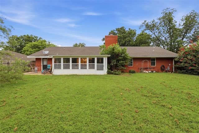 2311 W 10th Avenue, Stillwater, OK 74074