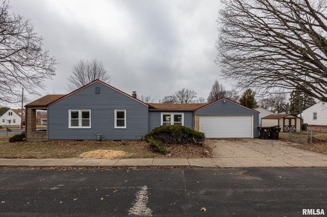 901 W FORREST HILL Avenue, Peoria, IL 61604