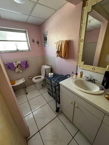 329 SE 3rd Street 105r, Hallandale Beach, FL 33009