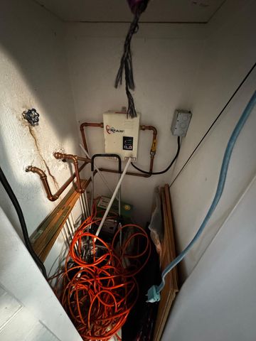 329 SE 3rd Street 105r, Hallandale Beach, FL 33009