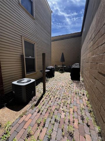 1208 Ann Avenue, St Louis, MO 63104