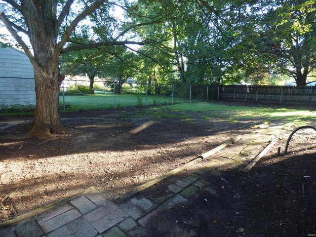 210 Home Avenue, Elkhart, IN 46516