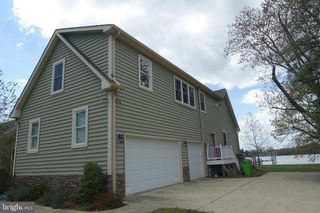 121 PARKS RD, Chester, MD 21619