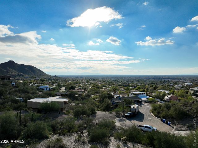 1836 E CINNABAR Avenue '''-''', Phoenix, AZ 85020