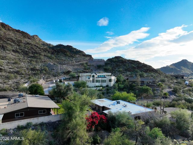 1836 E CINNABAR Avenue '''-''', Phoenix, AZ 85020