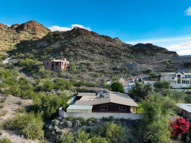 1836 E CINNABAR Avenue '''-''', Phoenix, AZ 85020