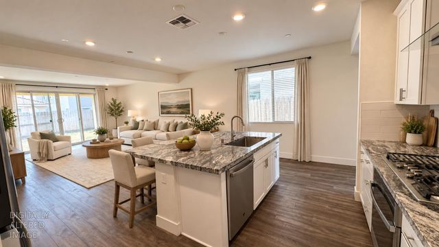 12802 Knightsbrook Ave, Rancho Cordova, CA 95742