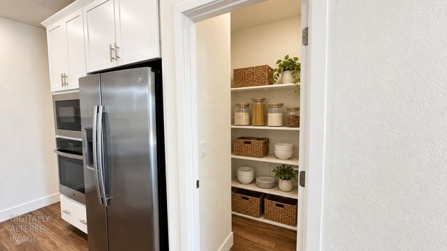12802 Knightsbrook Ave, Rancho Cordova, CA 95742