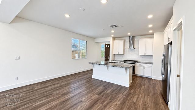 12802 Knightsbrook Ave, Rancho Cordova, CA 95742