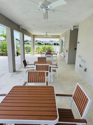 715 Pomegranate Place, Fort Pierce, FL 34981