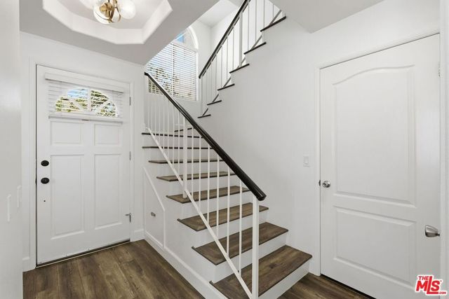11110 Camarillo Street 122, Toluca Lake, CA 91602