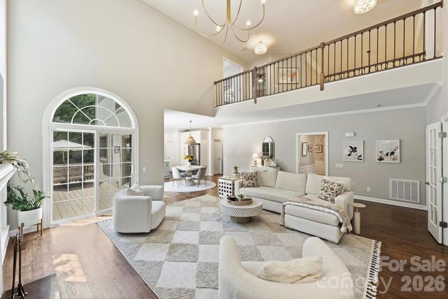 5319 Piper Glen Drive, Charlotte, NC 28277