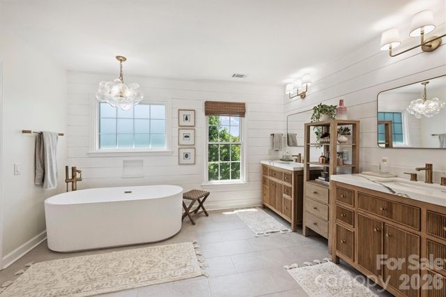 5319 Piper Glen Drive, Charlotte, NC 28277