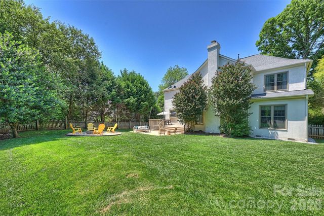 5319 Piper Glen Drive, Charlotte, NC 28277
