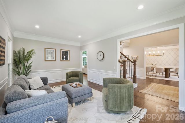 5319 Piper Glen Drive, Charlotte, NC 28277