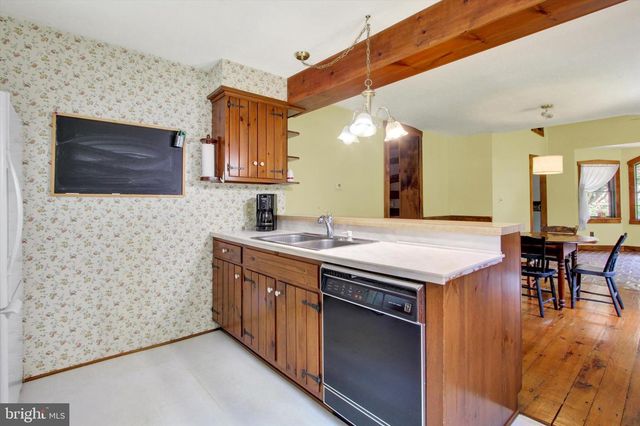 2619 CARLISLE PIKE, New Oxford, PA 17350