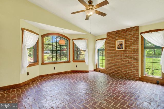 2619 CARLISLE PIKE, New Oxford, PA 17350