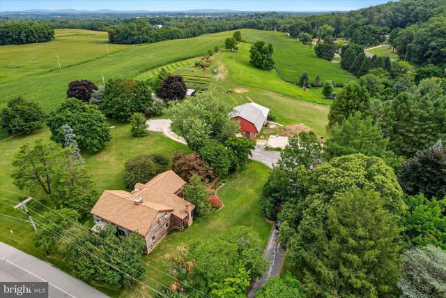 2619 CARLISLE PIKE, New Oxford, PA 17350
