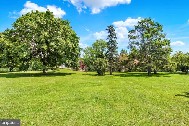 2619 CARLISLE PIKE, New Oxford, PA 17350