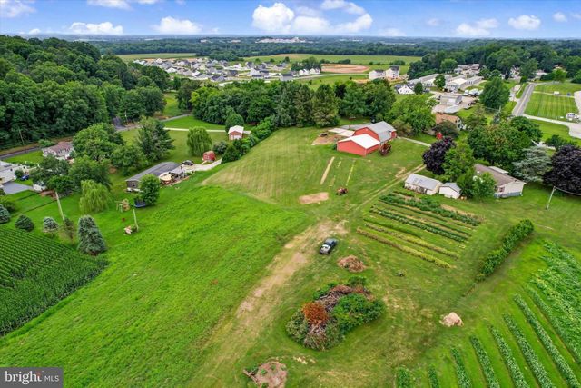 2619 CARLISLE PIKE, New Oxford, PA 17350