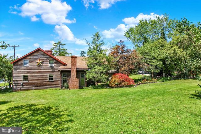 2619 CARLISLE PIKE, New Oxford, PA 17350