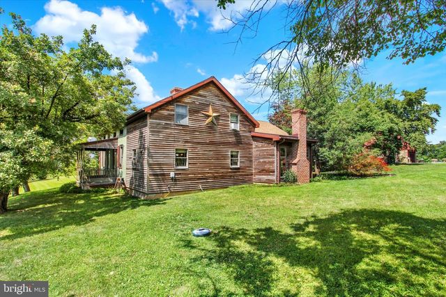 2619 CARLISLE PIKE, New Oxford, PA 17350