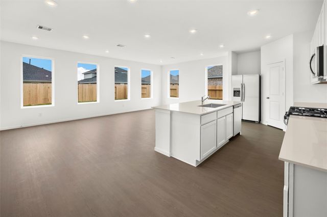 7715 Evening Emerald Drive, Rosharon, TX 77583