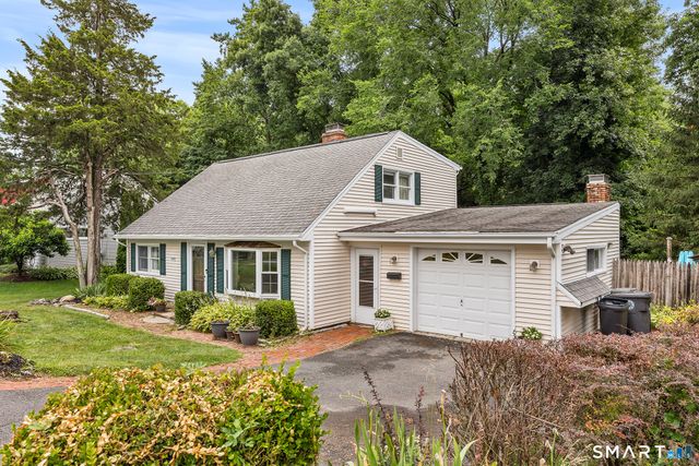 122 Wepawaug Drive, Milford, CT 06461