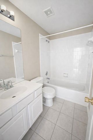 2516 Fairway View Drive, Burleson, TX 76028