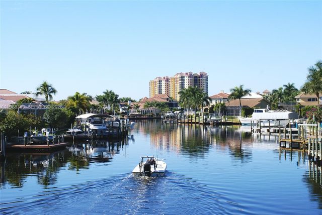 5423 SW 17th Avenue, Cape Coral, FL 33914